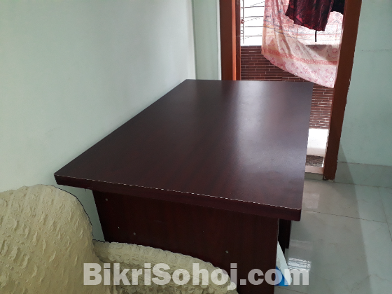 Reading table for sell